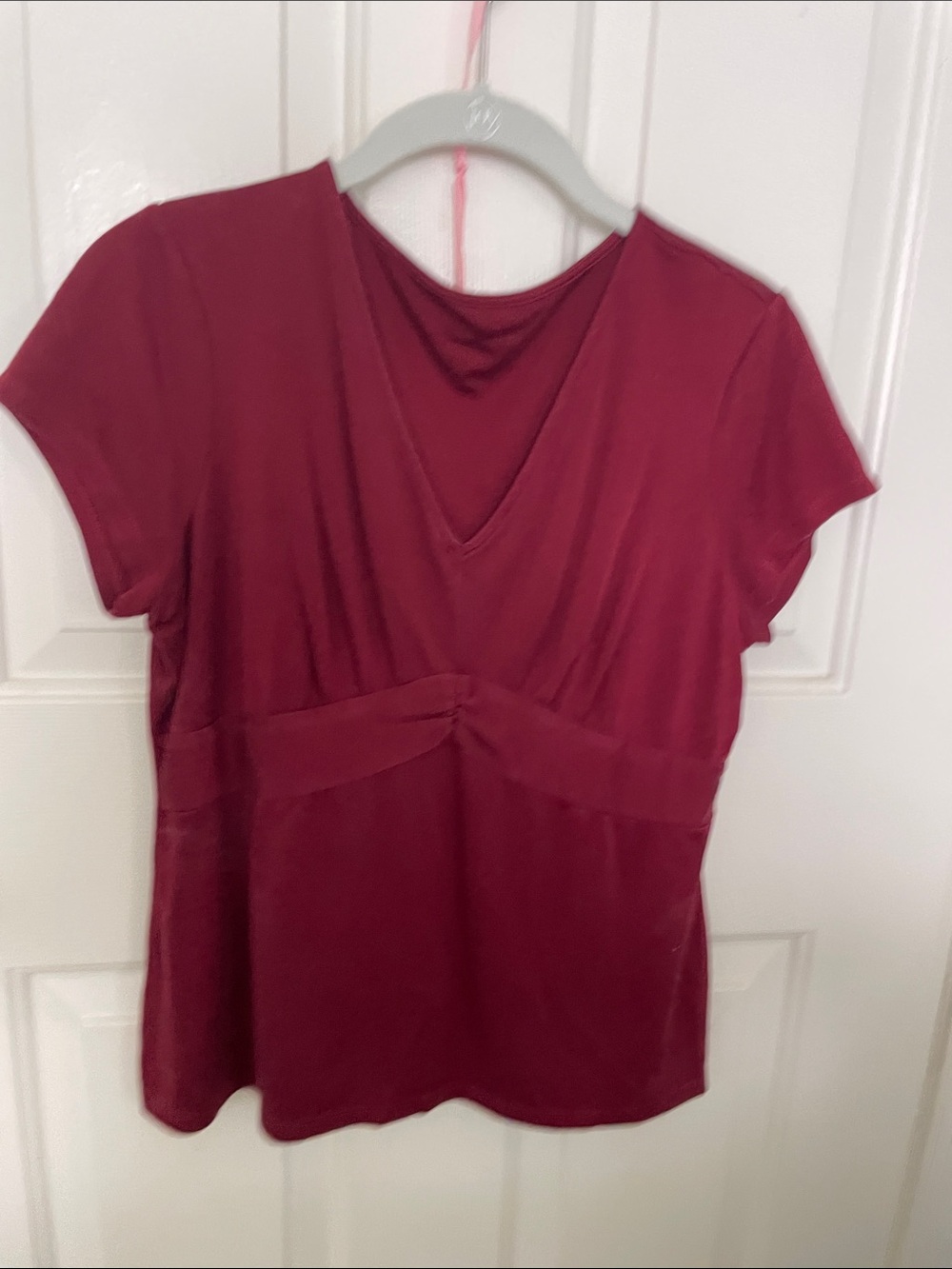 Women's V-Neck Short Sleeve Top - Burgundy
